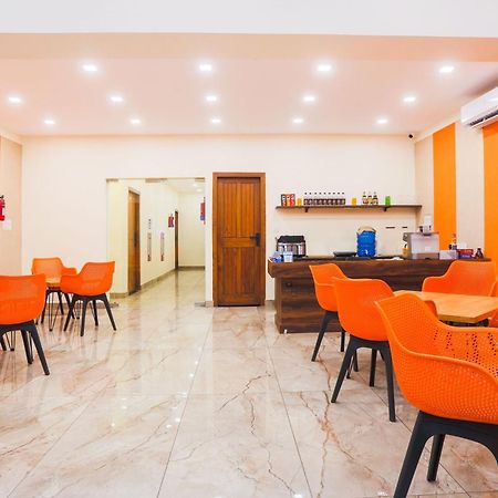 Super Townhouse Vikaspuri Hotell Delhi  Eksteriør bilde