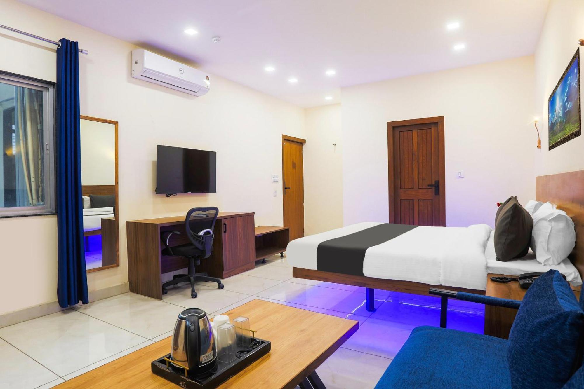 Super Townhouse Vikaspuri Hotell Delhi  Eksteriør bilde