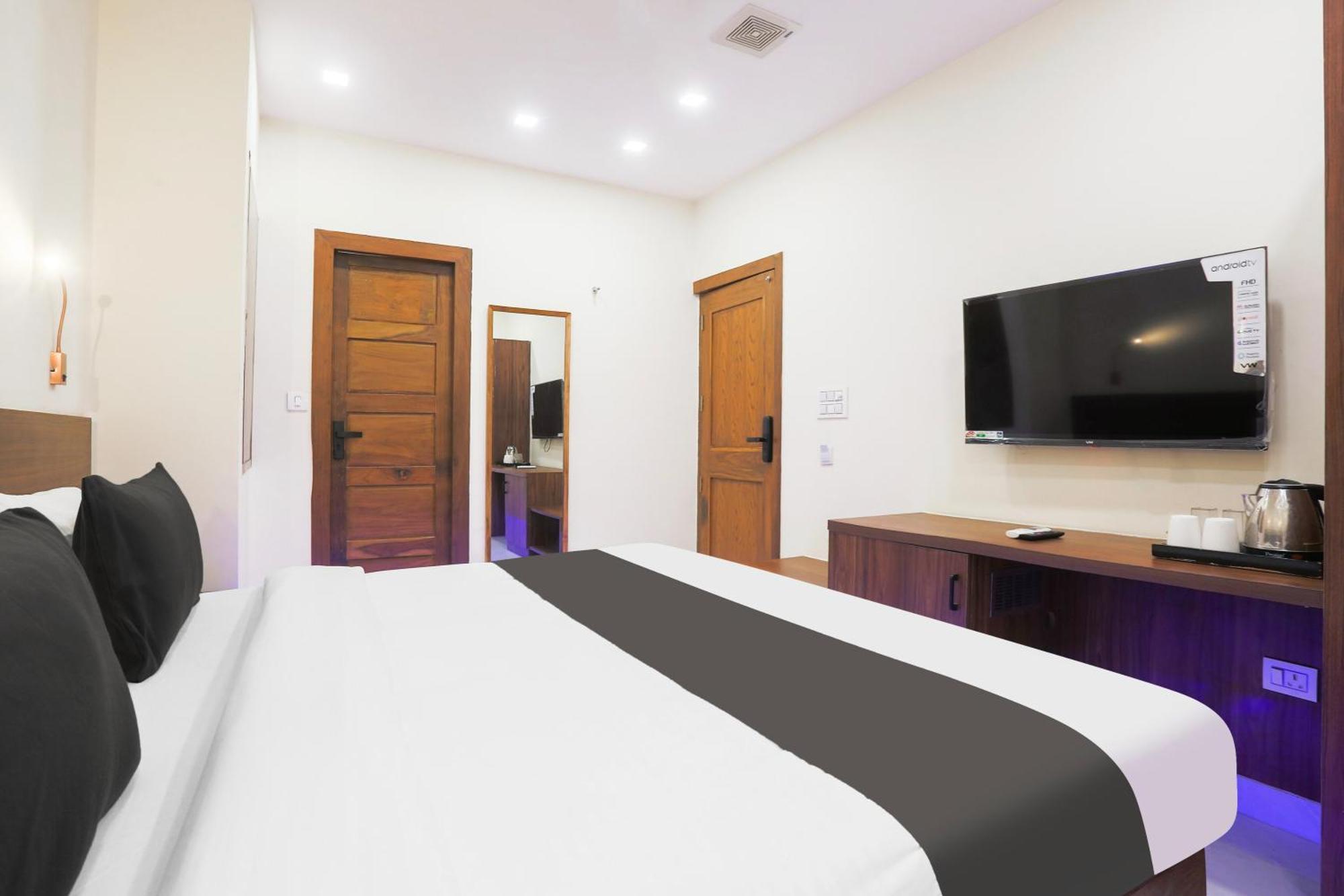 Super Townhouse Vikaspuri Hotell Delhi  Eksteriør bilde