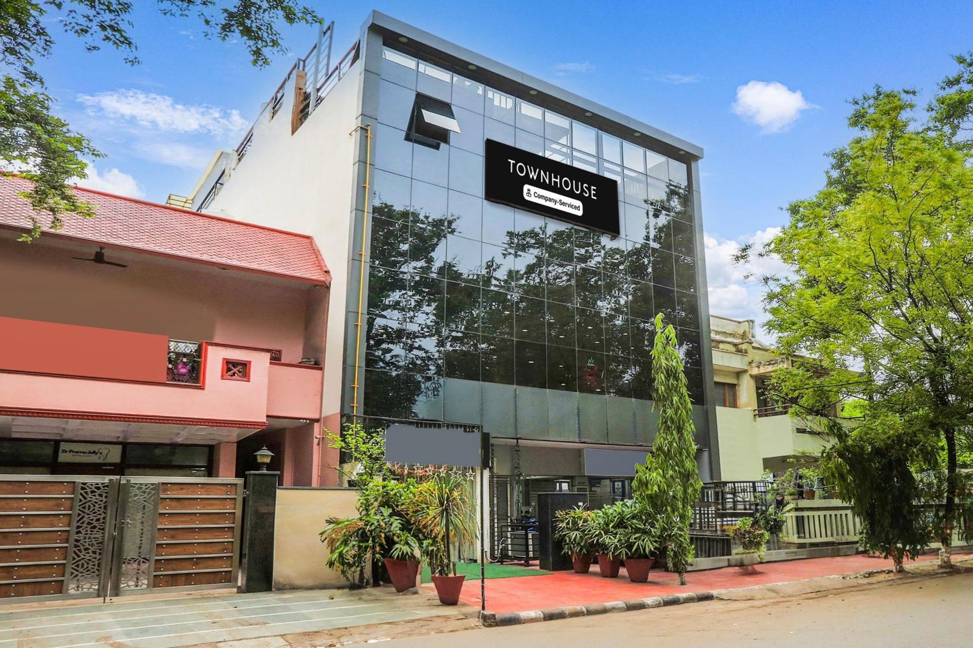 Super Townhouse Vikaspuri Hotell Delhi  Eksteriør bilde